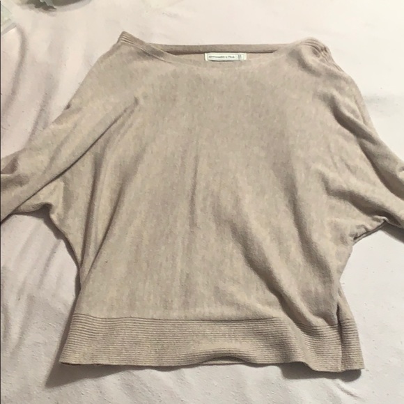 Abercrombie Sweater - Picture 1 of 1